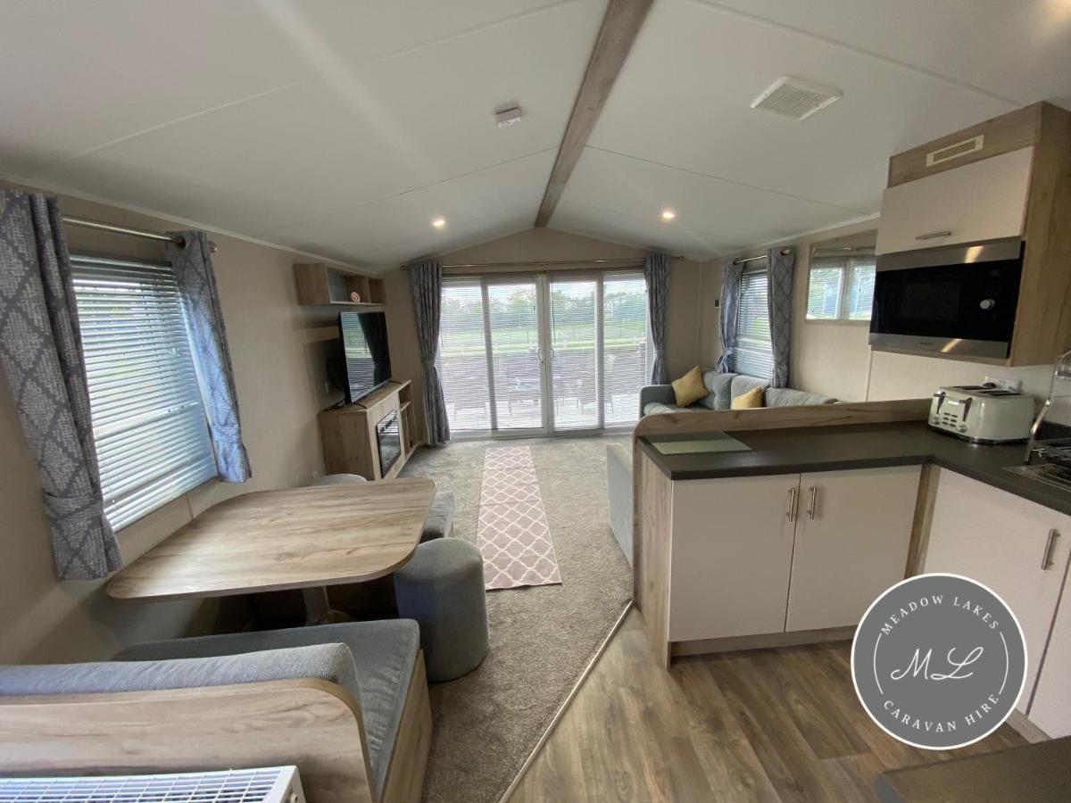 Meadow View 171 - Golden Palm - Central Heating, Wifi, Pet Friendly, Bed Linen - Meadow Lakes Caravan & Lodge Hire Chapel St. Leonards Exterior foto
